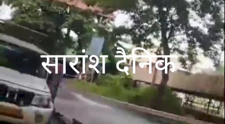 दवाब में आकर डालमियां सीमेन्ट ने आरम्भ किया सड़क मरम्मत कार्य 