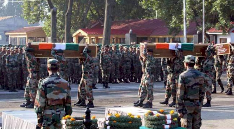 रक्षा सौदो की खानापूर्ती और सैनिक की शहादत 