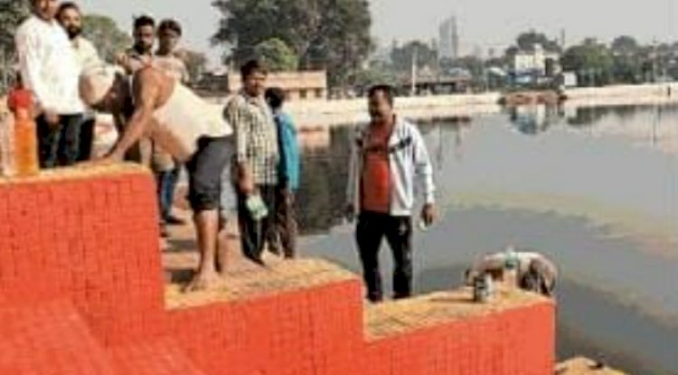 महापर्व छठ को लेकर विभिन्न छठ घाटों की सफाई कार्य जोरों पर