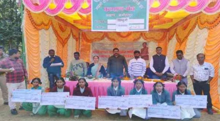 लाभुकों के बीच परिसंपत्ति का वितरण