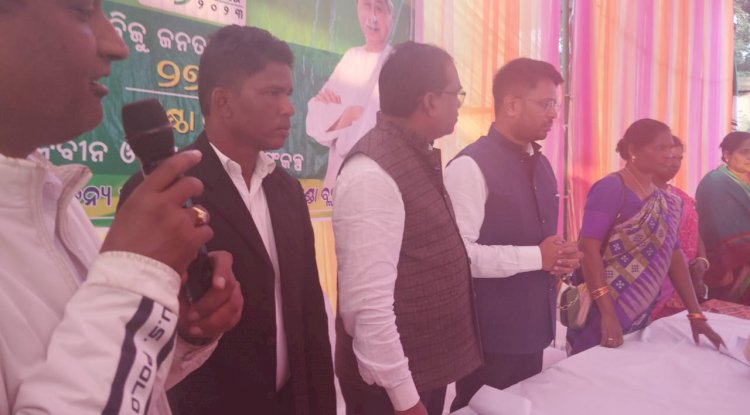 बीजद का 27वां स्थापना दिवस मनाया गया