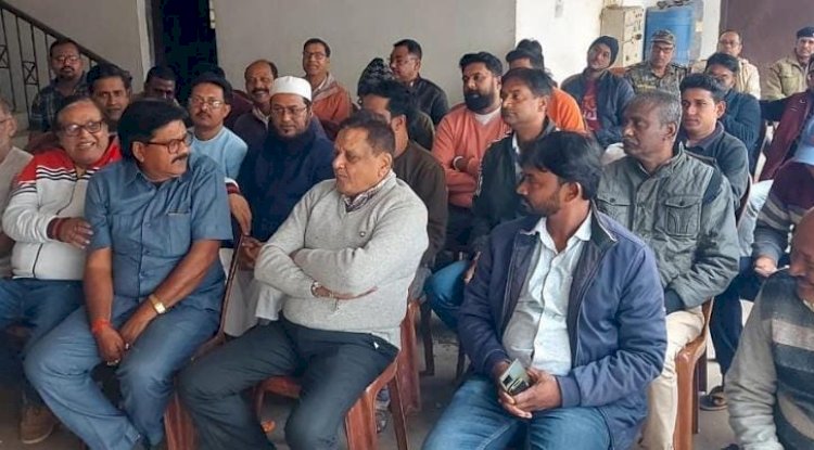 मनोहरपुर थाना में श्रीराम मंदिर प्राण प्रतिष्ठा को लेकर बैठक की गई 