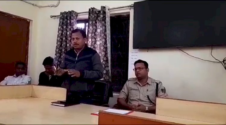 शांति श्रृंखला बनाते हुए रामलला के मंदिर उद्घाटन को दीपावली की तरह मनाने की अपील 