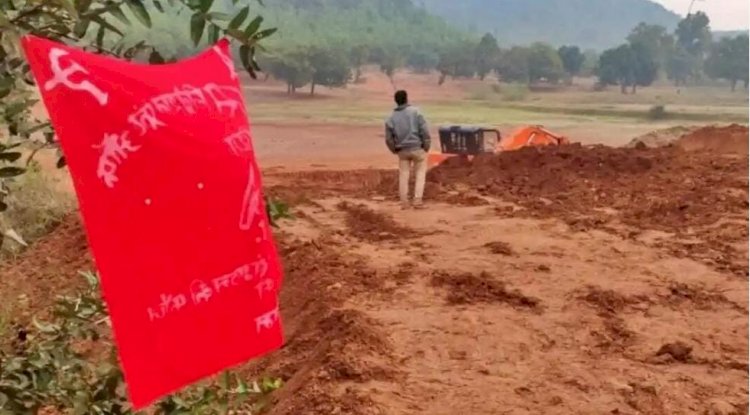 लेवी नहीं तो काम नहीं पोकलेन में लगा दी आग 