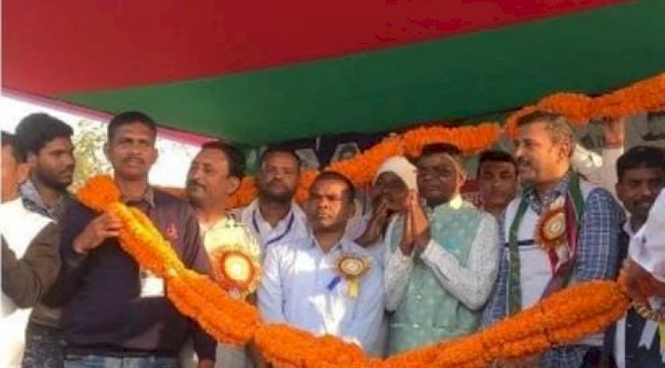 कांग्रेसी नेता दिलवर खाखा 1000 समर्थकों के संग आजसू का थामा दामन