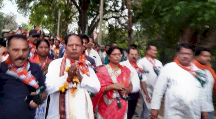 भाजपा उम्मीदवार दुर्गा तांति का जनसंपर्क पदयात्रा 