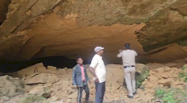 ग्राम सुखरी भंडार में अवैध कोयला खदान धंसने से दो लोगों की मौत 