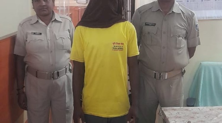 लोहे की छड़ से मारकर हत्या 