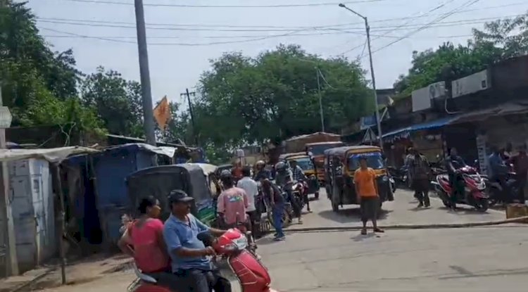 जिले में बंद का मिलाजुला असर रहा 