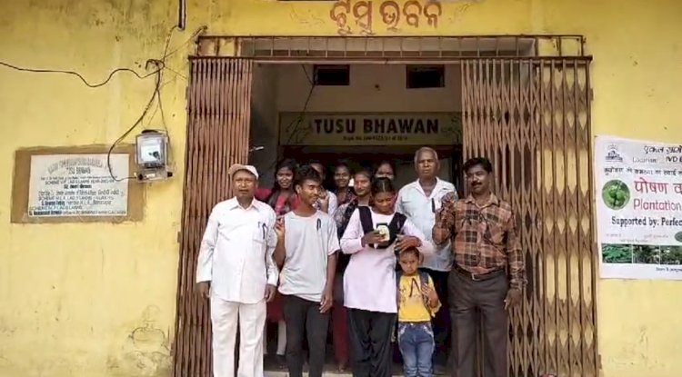 कुड़मी काला दिवस पर पाँच सूत्रित मांग पत्र शौपा गया 