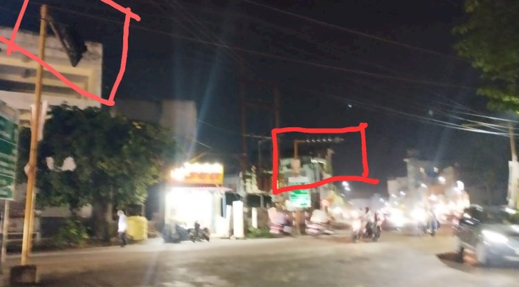 स्मार्टसिटी में ट्रैफिक सिग्नल बंद होने से जाम की स्थिति से परेशान चालक 