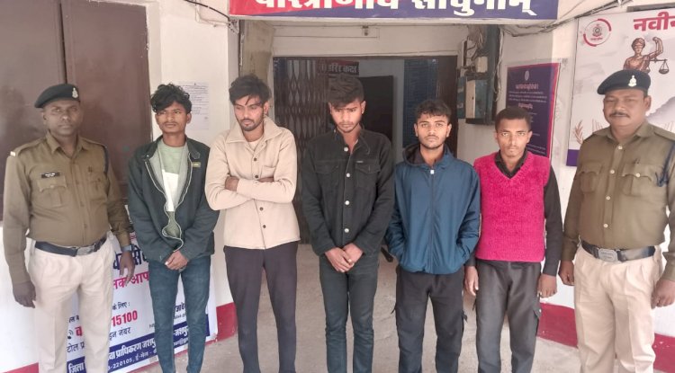 ठगी के मामले में आरोपीयों को बिहार से गिरफ्तार कर छत्तीसगढ़ लाया गया 