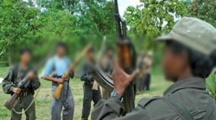 सात वर्दीधारी नक्सलियों के शव बरामद 