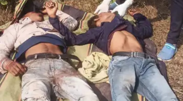 सड़क दुर्घटना में दो की मौत तीसरा गंभीर रूप से घायल 