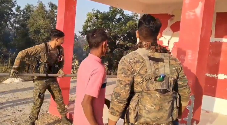 सुरक्षा बलों ने किया नक्सली कैप ध्वस्त 