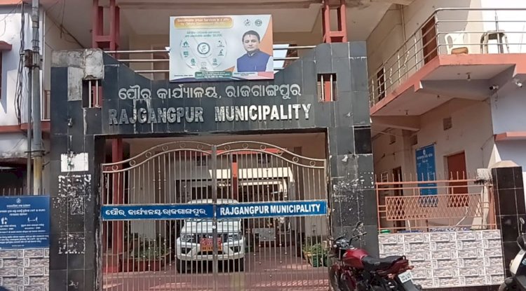 प्रधानमंत्री आवास योजना में अनियमितता जाँच की मांग 