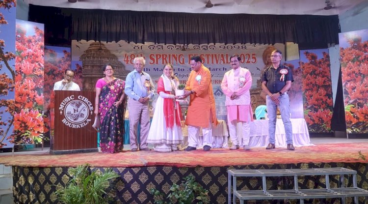 म्यूजिक सर्कल में बसंत महोत्सव की तीसरी शाम धूमधाम से मनाई गई