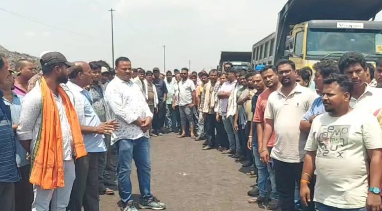 मजदूरों का मेहनताना दिए बगैर भाग रही थी कंपनी मजदूरों ने रोका 