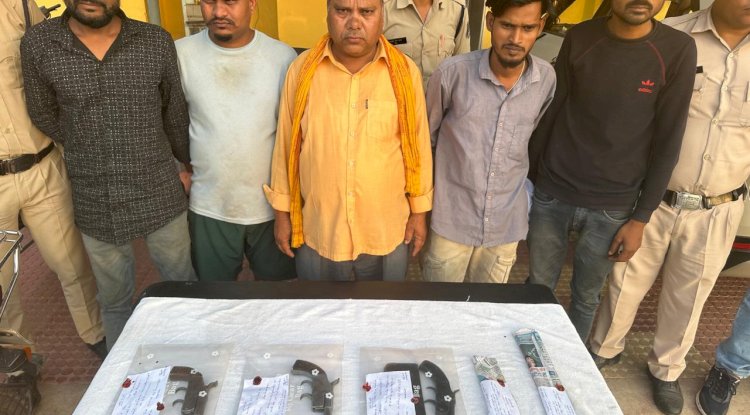 कट्टा दिखाकर खौफ फैलाने वाले गिरफ्तार 