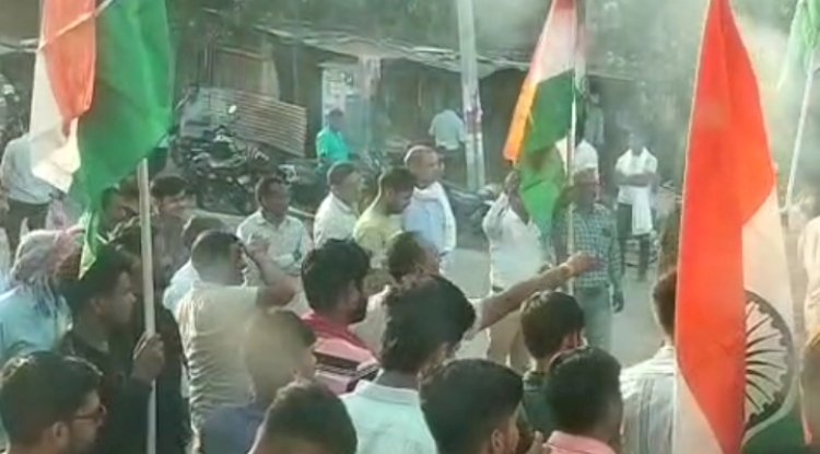 कश्मीर के पहलगाम में हुए आतंकवादी हमले से देश में आक्रोश का माहौल 