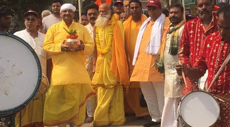 लव कुश भवन वाल्मीकि आश्रम से निकली भव्य प्रभात फेरी