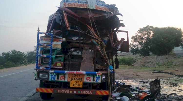 गंभीर ट्रक दुर्घटना में एक की मौत चार घायल 