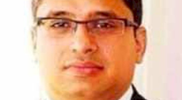 घोटाले में हर्षवर्धन साबले अब भी फरार