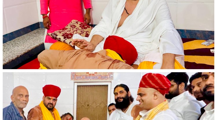 गुरू से आशीर्वाद लेने अयोध्या पहुँचे बृजभूषण शरण सिंह 