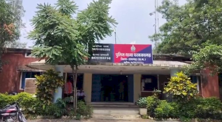 मछली कंपनी के वाहन से ढाई लाख से ज़्यादा की लूट 