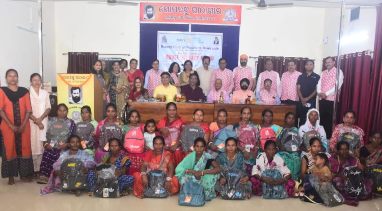 रोटरी क्लब में प्रौढ़ शिक्षा का शुभारंभ