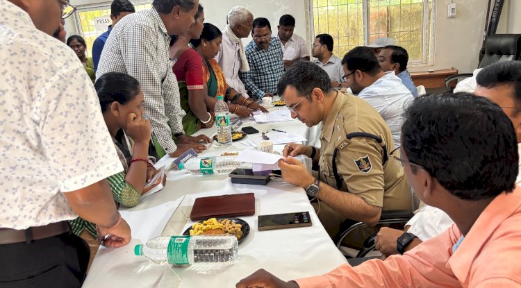 लाठीकटा प्रखंड क्षेत्र में संयुक्त जन शिकायत सुनवाई
