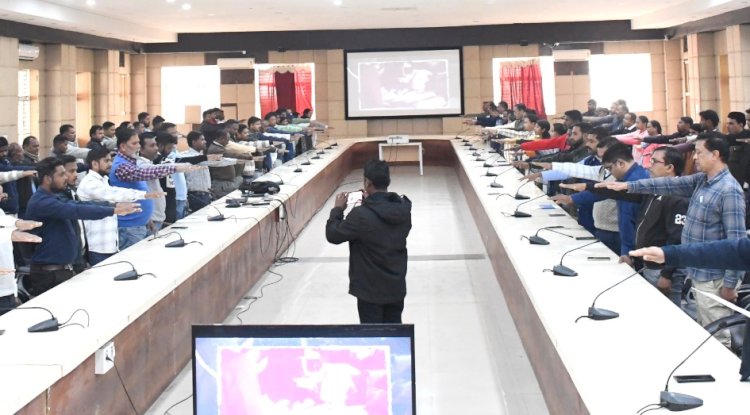 संविधान दिवस पर किया गया सामूहिक वाचन