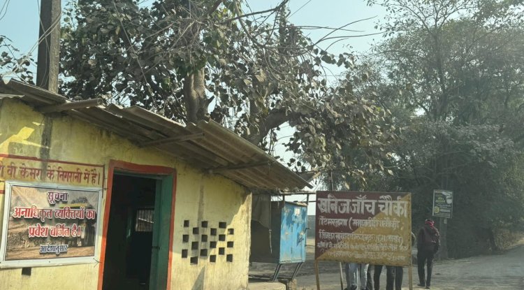 चौकी प्रभारी बनकर वसूली कर रहा है चपरासी