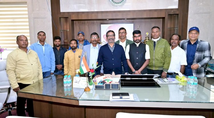 असम के आदिवासीयों को मिला झारखंड सरकार का साथ