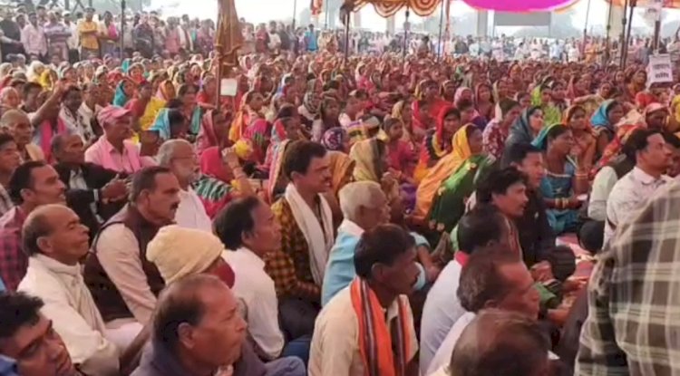 जनसुनवाई के दौरान हुई अमानवीय घटना की 14 गांवों के ग्रामीणों ने की कड़ी निंदा