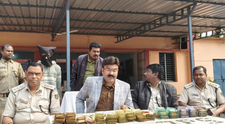 युवती से छीनी गई सामग्री बरामद आरोपी गिरफ्तार