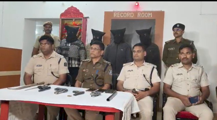 असमाजिक गतिविधियों और तत्वों पर पुलिस की बड़ी कार्रवाई