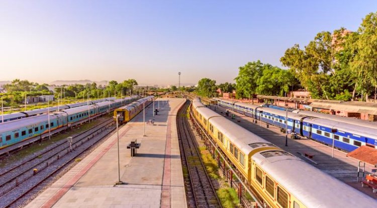 27 से टाटानगर होकर चलेगी आनंद बिहार टर्मिनल- खुर्दारोड होली स्पेशल ट्रेन 