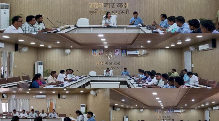 नगर निकायों द्वारा कराये जा रहे कार्यो की समीक्षा बैठक सम्पन्न