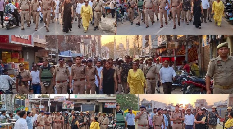 जिलाधिकारी एवं पुलिस अधीक्षक ने मोहर्रम के दृष्टिगत भिनगा नगर में किया फ्लैगमार्च