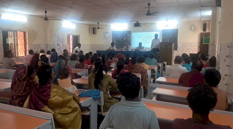 स्कूल प्रबंधन कमिटी के नये पदाधिकारी और सदस्य चुने गए  