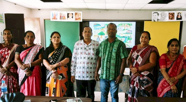 साहासपुर क्लस्टर स्तरीय मासिक बैठक में संबलपुरी दिवस की धूम