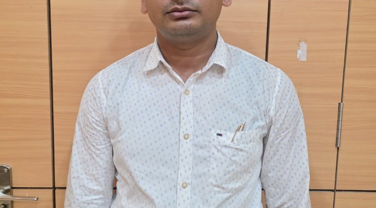 रिश्वत लेते रंगे हाथों पकड़ाया यातायात निरीक्षक