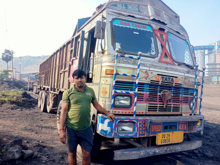 बिना अनुमति के लदान बिंदू में पहुंचा ट्रक