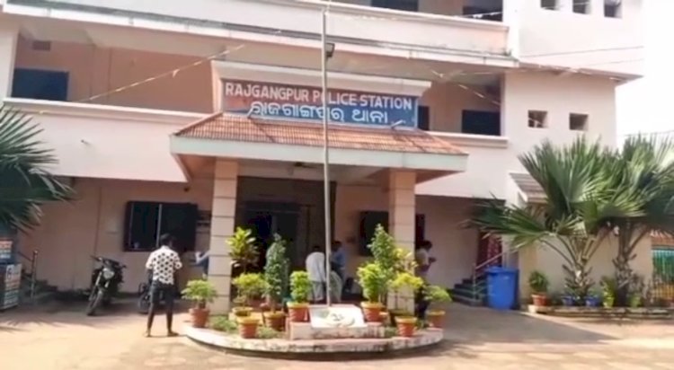 नाबालिग को अगवा करनेवाले तीन गिरफ्तार 