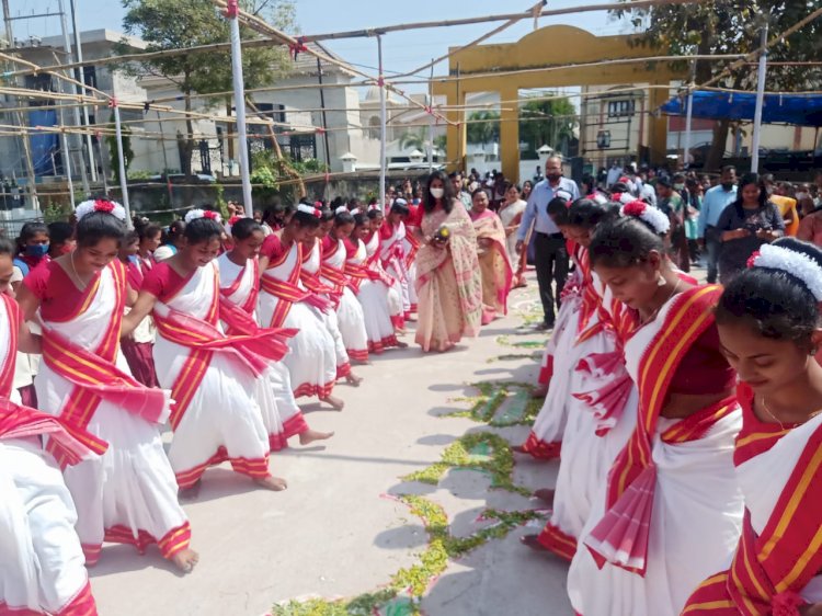 डालमियाँ सीमेंट ने इस तरह किया महिलाओ का सम्मान   