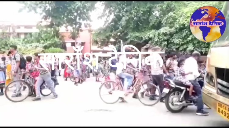 सड़क पर कितने सुरक्षित है बच्चे 