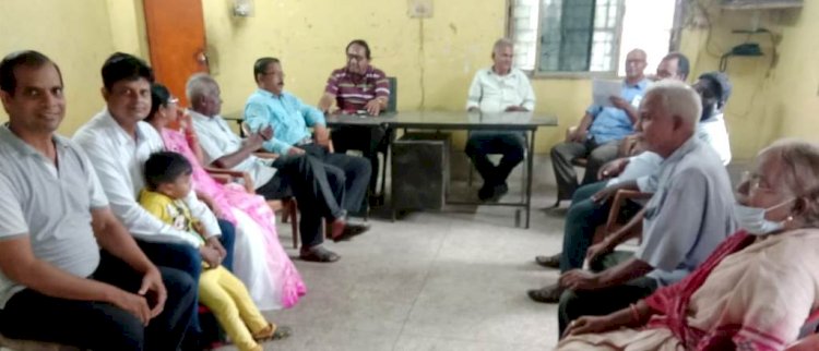 मेडिकल कालेज के संचालन को लेकर धरना प्रदर्शन 