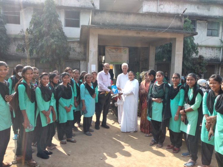 ब्रह्मकुमारी ने छात्रों को दी नशामुक्ति की सीख 
