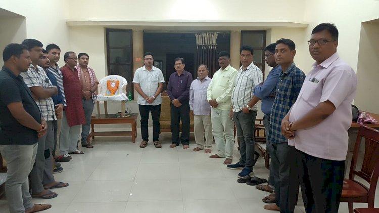 युवा पत्रकार के असामयिक मृत्यु पर पत्रकारो ने दी श्रद्धांजलि 